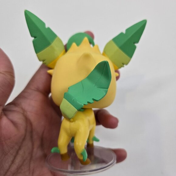 Funko Pokemon Yellow and Green Leafeon Vinyl Figure on Clear Base Loose #866 4" - Picture 5 of 8